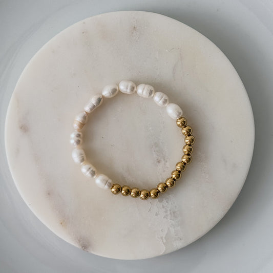 Aura Pearl Bracelet